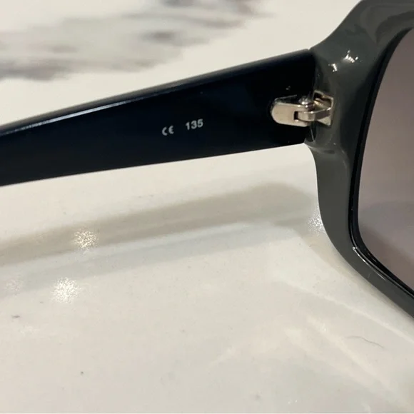 Lacoste L623S 001 Black Grey Sunglasses 56 16 135. Lenses Have‎ minor scratches - Picture 6 of 7